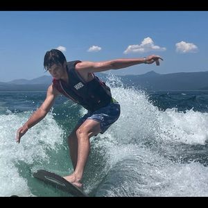 Meet your Posher, Carson